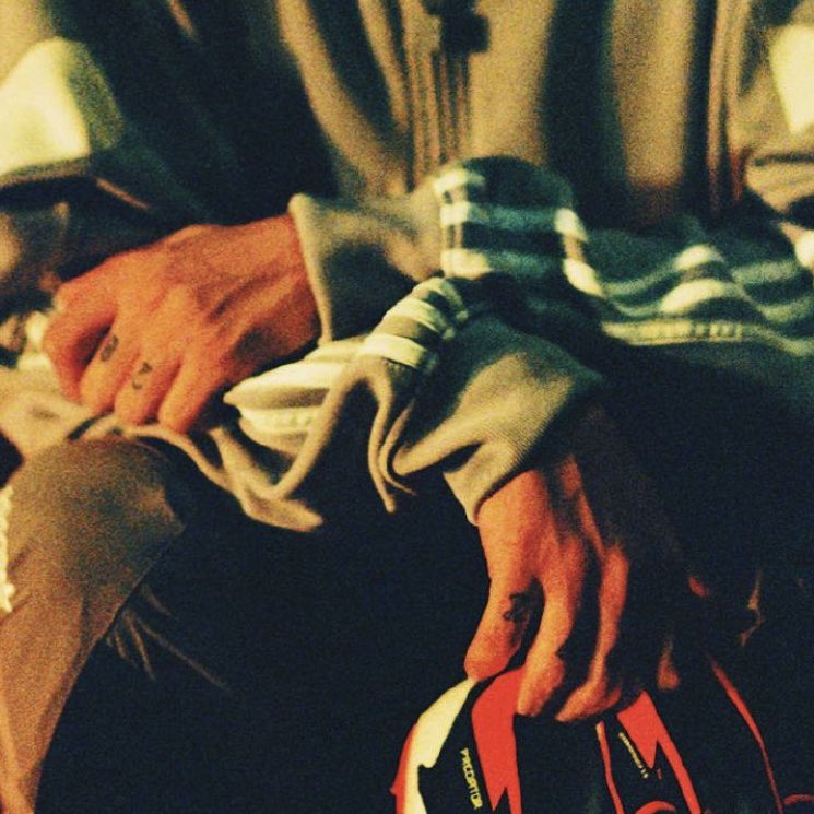 louis hands bot (@lwthandsbot) on Twitter photo 