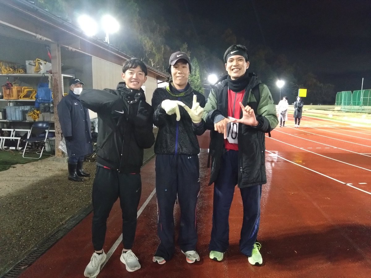 YumaMORII's tweet photo. 2024年ラストレース
スーパー京産大記録会10000
手元で29分35〜36秒
1位👑🥇
極寒・冷たい空気・気温4℃・☔と過酷なコンディションの中「速さより強さ」に拘り終盤に「2段階スパート」を決めてトップで今シーズンを締め括れました!
この強さをマラソンで!!
沢山の応援ありがとうございました!! https://t.co/QirL8ZFJBQ