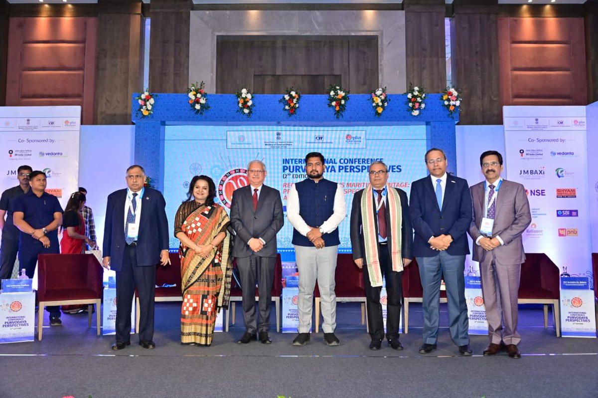 Secy(East) <a href="/JaideepMazumder/">Jaideep Mazumdar</a> delivered keynote address on the theme “Reclaiming 🇮🇳’s Maritime Heritage- Perspectives, Prospects, and Prognosis“ at the 2nd edition of the “Purvodaya Perspectives” in Bhuvaneshwar, Odisha today. 

#PurvodayaPerspectives2024