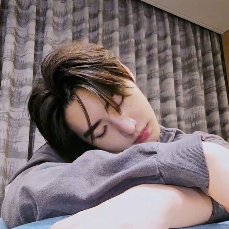 boysshht's tweet image. Tidur brg yu guys?