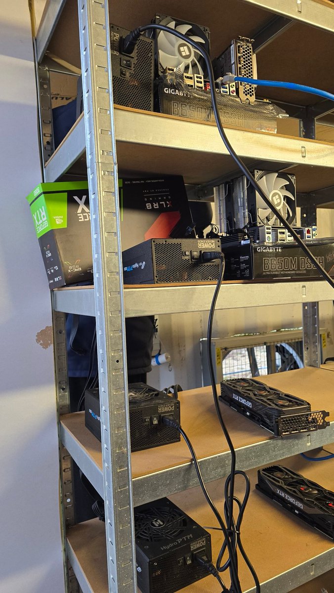 Metis-Mining restart ! 🥰

Quand les potos mineurs des 4 coins de France viennent filer un coup de 🤝
<a href="/SmadZilla/">Smad Zilla</a> <a href="/BatLesStakes/">Pasteyy</a> <a href="/censseo/">Censseo</a>