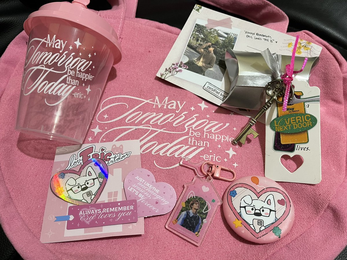 Oh I love being a TheB🥹
I had so much fun today! Thank you so much <a href="/Good12S2Day/">12S2Day 🩷</a> for organizing the event!🩷

#ROOM12S2 #lovERICnextdoor