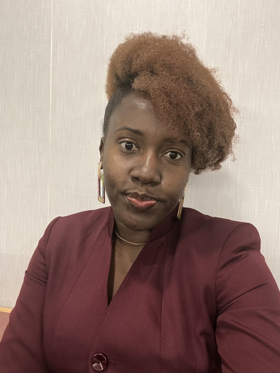 keychroniclesss's tweet photo. Ok m fin lave cheve m, yo pa ka penyen! M fè yon bagay kanmenm epi li ban m sa! M fè jounen an ap resevwa konpliman! Tankou yon bagay yo pa janm wè!
Kiyès ki sonje #choubannann ?🤪😝😜😛😋
#naturalhair #afrolook #UnapologeticallyMe #UnapologeticallyBalck https://t.co/GXxT3mjUOM