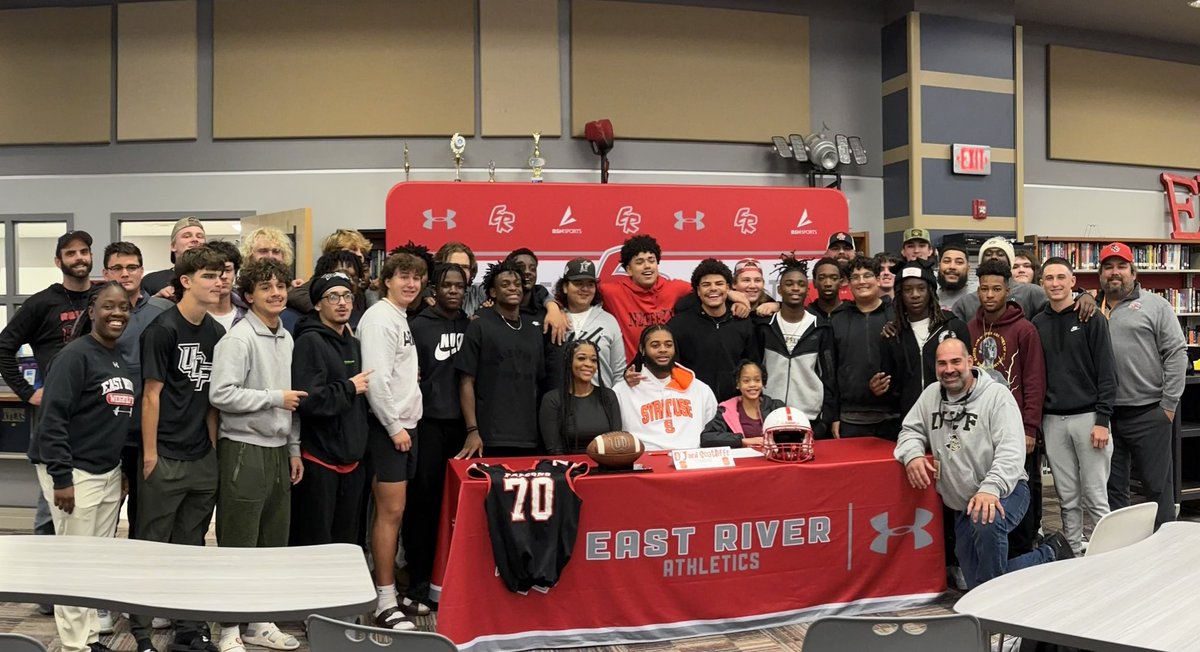 Thanks to all my coaches and teammates for all the great memories and support I had <a href="/EastRiver_FB/">East River Football</a> love these guys❤️ <a href="/CoachAChappell/">Adam Chappell</a>