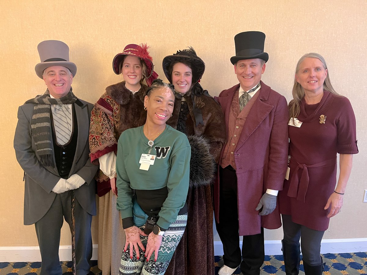 🎄✨ We had a wonderful time at our Holiday Open House &amp; Home Tour! We loved showing prospective residents around and soaking in the festive spirit!

Interested in Marjorie P. Lee? Visit hubs.la/Q02_BVtw0 or reach out to Jenn Schlotbom at jschlotbom@erslife.org.