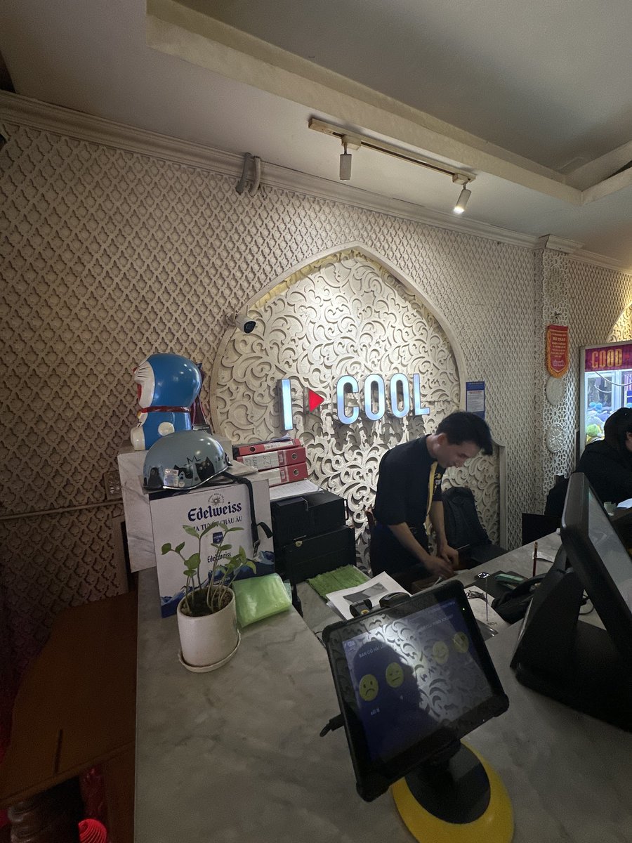 randomresto's tweet image. Karaoke Icool
4.6⭐ (700) $$
P5, 129A Đ. Cách Mạng Tháng 8, Phường 5, Quận 3, Hồ Chí Minh 70000, Vietnam
maps.google.com/?cid=106786286…