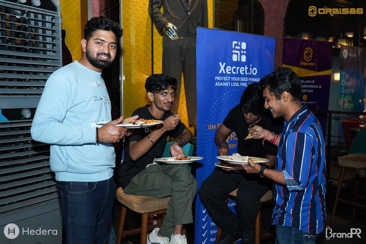 Xecret.io tweet media