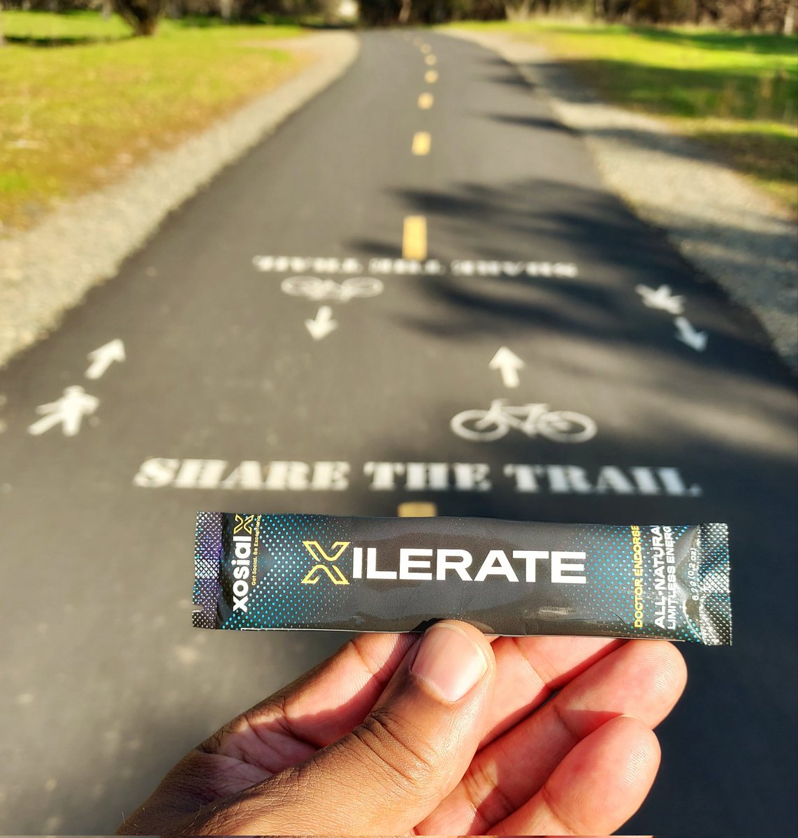 mark_sarden's tweet photo. Product Photography  
Going out for a run 🏃‍♂️ or a hike 🚶‍♂️ ? Have a healthy and delicious energy drink, let your choice be XILERATE! 
#XILERATE #ProductPhotography #running #hiking #marksarden https://t.co/du09Rc1x5H