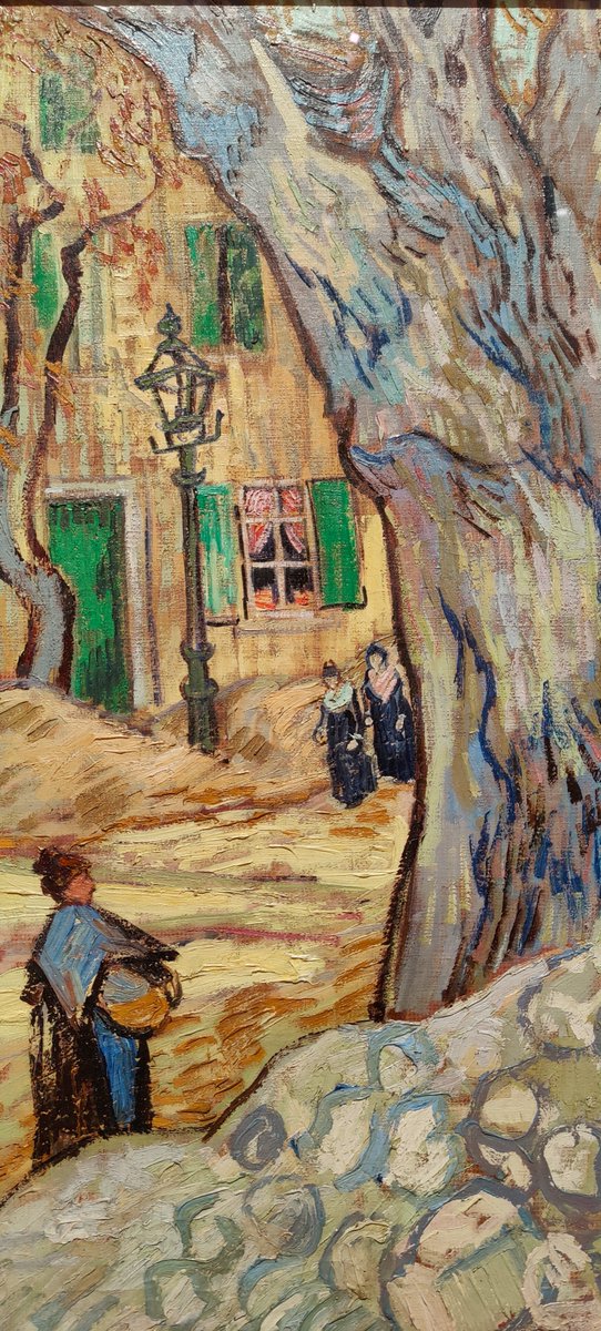 adekalchuk's tweet photo. Van Gogh's lovers and poets, but also one Spider-man in red trousers https://t.co/IJgyGaig6D