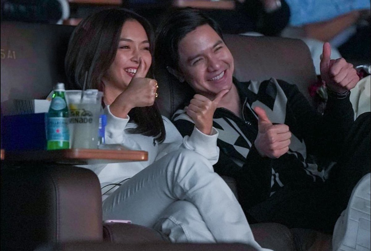 luvkasoy's tweet photo. bakit para silang yung mga couple na natapat sa kiss cam 🫣 https://t.co/mIGYJNqfZk