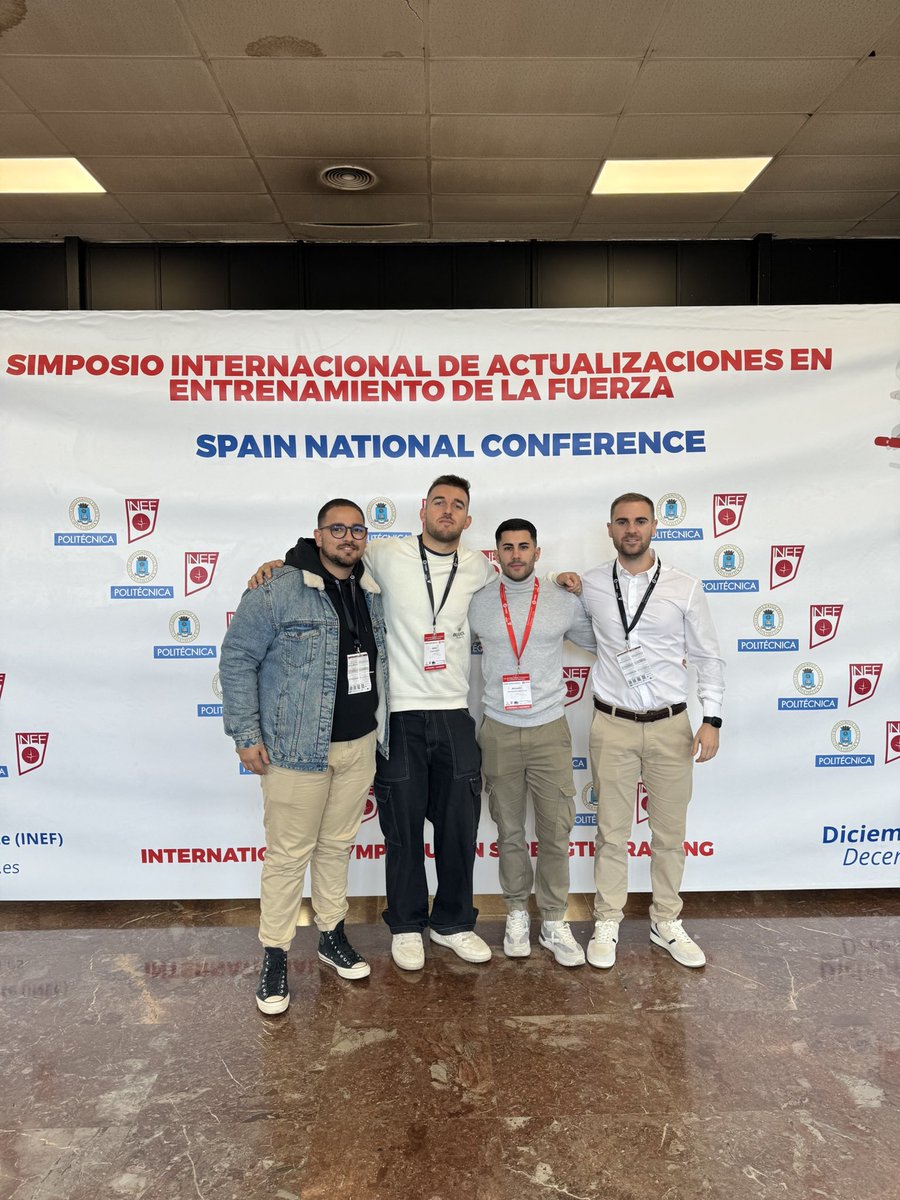 Un placer volver después de 7 años a un sitio de referencia como el <a href="/inefmadrid/">FCCAFyD (INEF). UPM</a>, esta vez para compartir un ratito hablando de ecografía. 

Muchas gracias al magnífico equipo que forma el <a href="/SimposioFuerza/">Simposio de Fuerza</a> por la invitación y el trato 😁😁