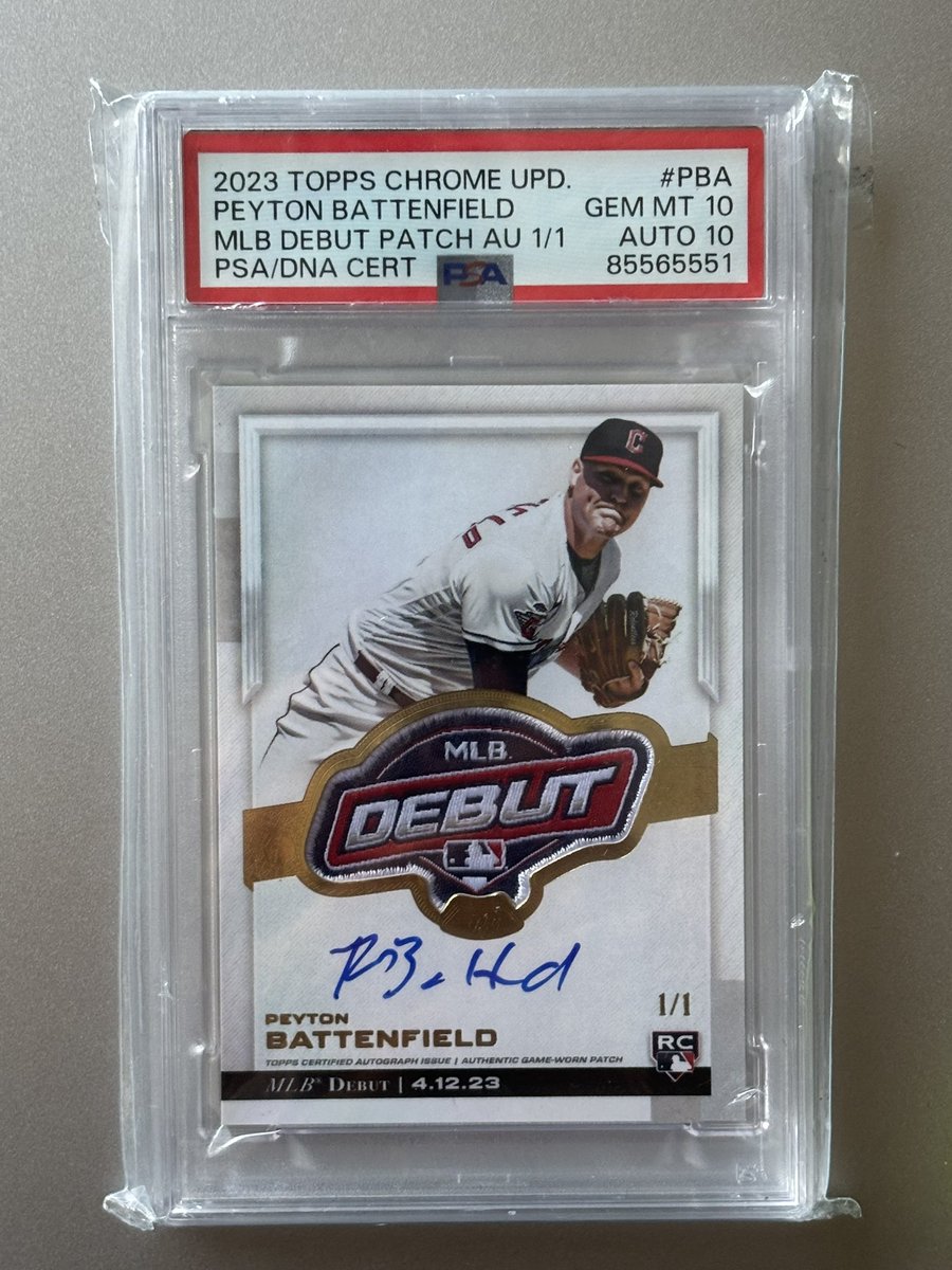 bsblcardbros's tweet photo. Our 2nd @Topps MLB Debut Patch has been acquired!
@nicholasher36 welcome to the collection! 💎
@Tp35Cards @CardPurchaser
