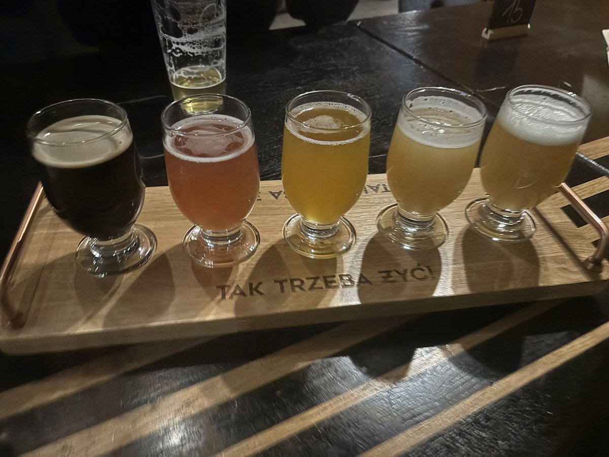 R_G_AF's tweet photo. A jakże. 😃
#zaZKS 🍻 #ZBW 🍻 #alkoFans 🍻 https://t.co/5rvHWl4p5v
