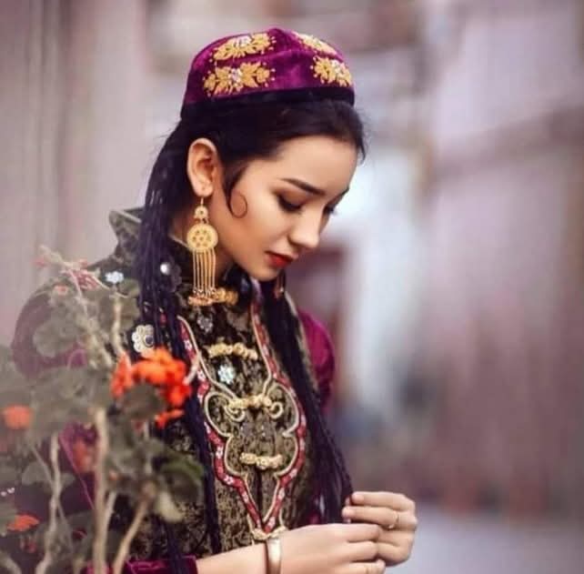 Çin malı kullanırken güle güle kullanın.
Çünkü çin malında benim iffetim vardır.