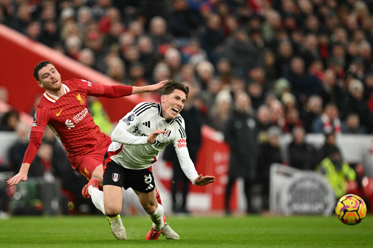 Premier League tweet media