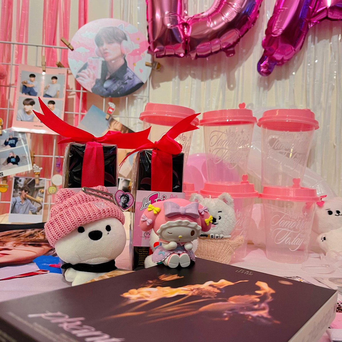 december is always for our pretty boy, eric. 🩷

<a href="/Good12S2Day/">12S2Day 🩷</a> #ROOM12S2 #lovERICnextdoor