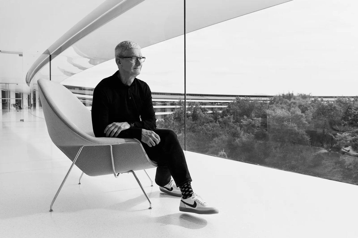 HealthcareAIGuy's tweet photo. "It's clear to me that if you zoom out way into the future, and you look back and ask what Apple's biggest contribution was, it will be in the health area." — Apple CEO, Tim Cook

Any thoughts to what's on their roadmap!? 👀 https://t.co/0ZQjnKeuIl