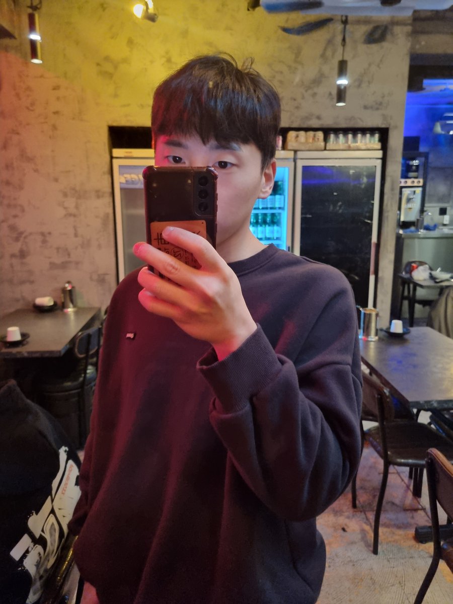 KKang_two's tweet photo. 의도치않게 덮현강 https://t.co/Zmb85ES2kT