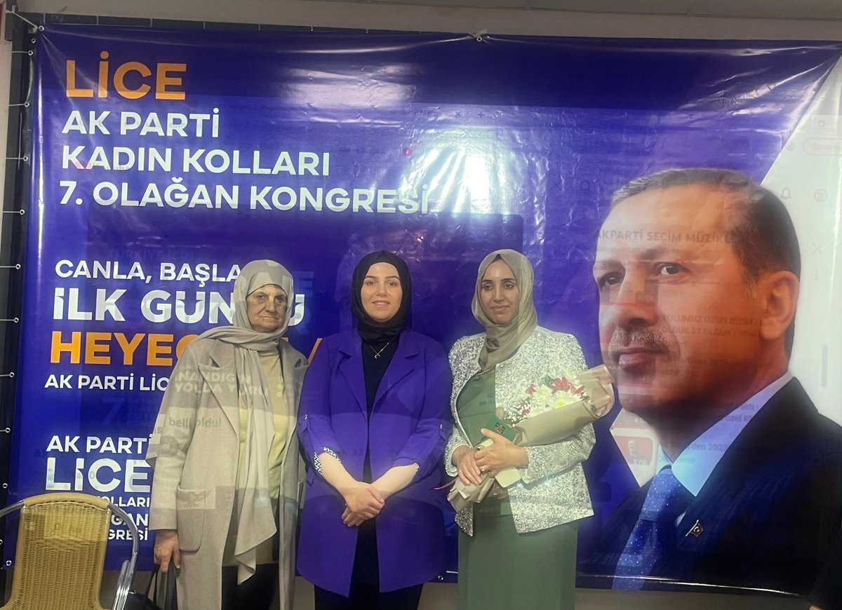 Akkadindiyarbkr's tweet photo. 📌Lice
Lice 7. Olağan Kadın Kolları Kongremizi coşkulu bir şekilde gerçekleştirdik. 
Yeniden güven tazeleyen Sn. Semra Şehitoğlu başkanımızı tebrik ediyoruz.Hep birlikte, büyük bir azimle yola devam edeceğiz.
Umudun,İcraatın,Geleceğin Adı AK Parti!
@mervenurseyit https://t.co/xWyBGnzVEc