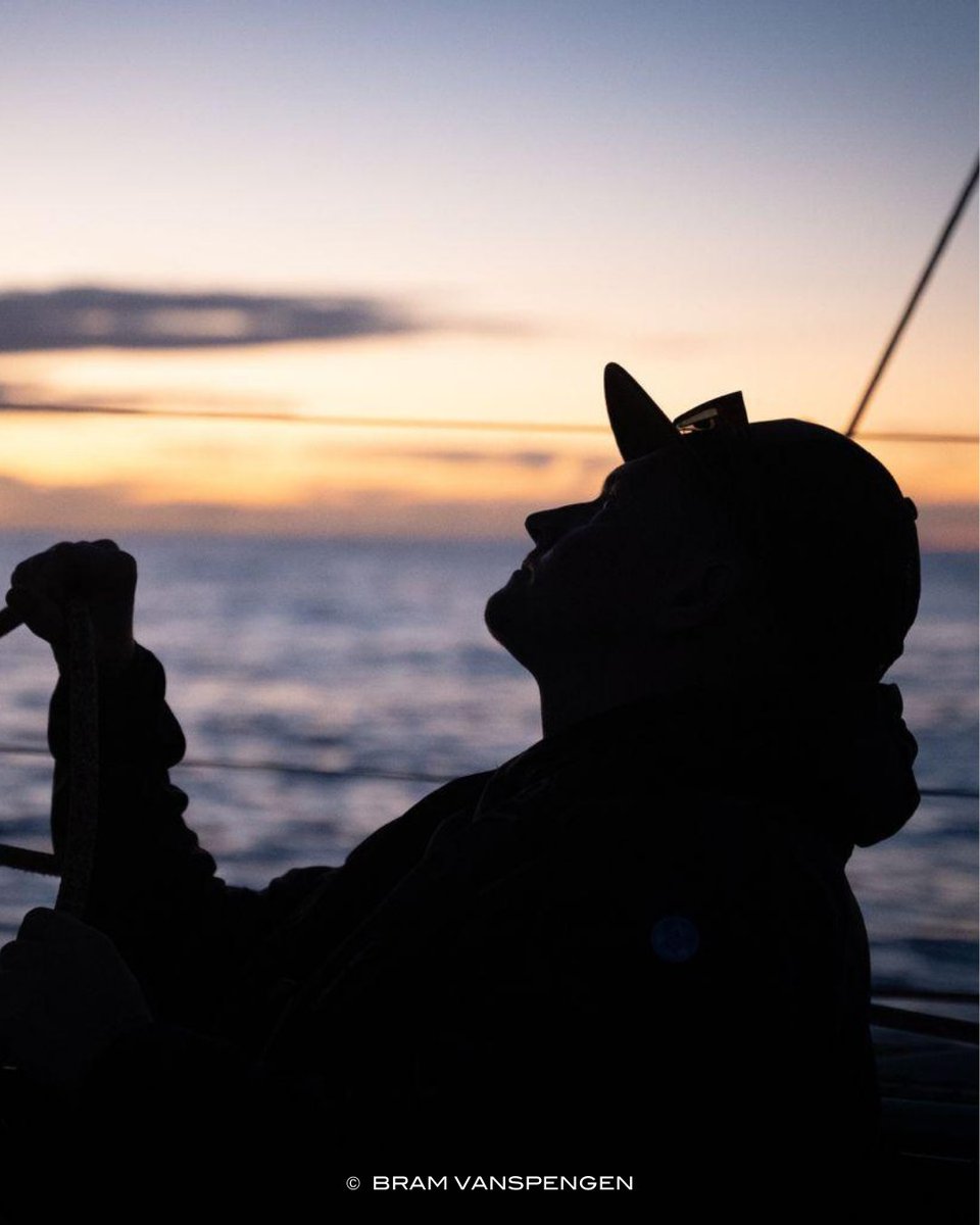 RolexMiddleSea's tweet photo. 𝐒𝐜𝐚𝐥𝐥𝐲𝐰𝐚𝐠 𝐢𝐧 𝐀𝐜𝐭𝐢𝐨𝐧

Scallywag’s crew in action during the 2024 Rolex Middle Sea Race, adapting to the changing conditions and keeping the boat moving.

#RolexMiddleSeaRace #RMSR2024 #Scallywag #RMYC #OffshoreRacing #YachtRacing
📷 OBR Bram Vanspengen https://t.co/Cp9c7m44Qm