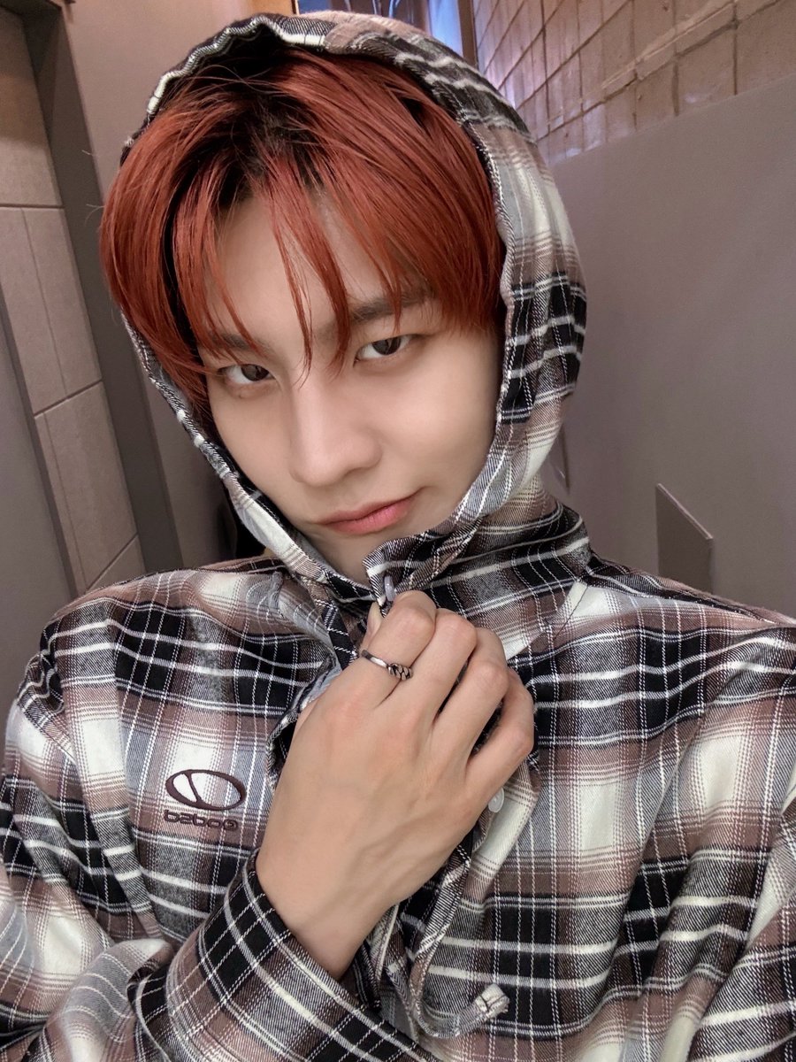 VannerOfficial's tweet photo. [#GON]

🫸Before &amp; After🫷

#VANNER #배너 #곤 https://t.co/D45t0lzUNU
