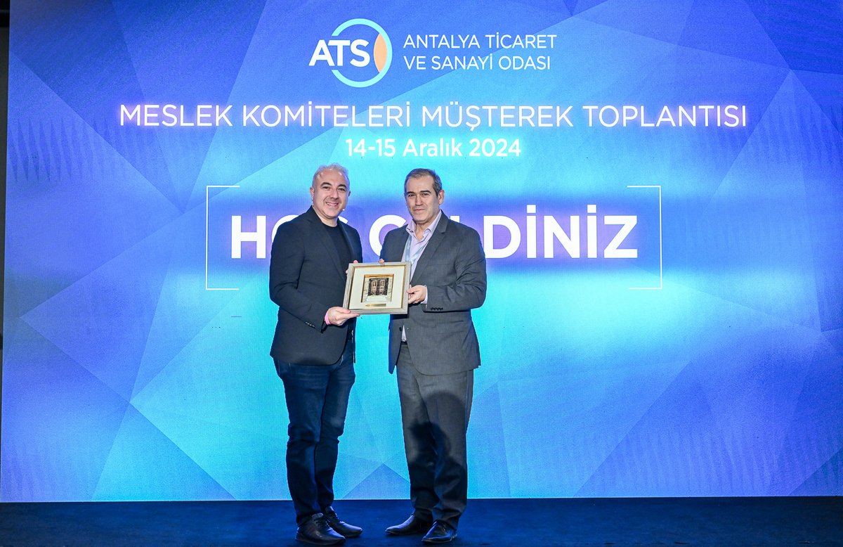 Yönetim Kurulu Başkanımız Yusuf Hacısüleyman, ATSO 2022-2026 dönemi Meclis Üyeleri ve Meslek Komiteleri temsilcilerinin katılımıyla gerçekleştirilen üçüncü müşterek toplantısının konuğu olan ekonomist Saadet Büyük, Fraport TAV Antalya Terminal İşletmesi Genel Müdürü Deniz Varol