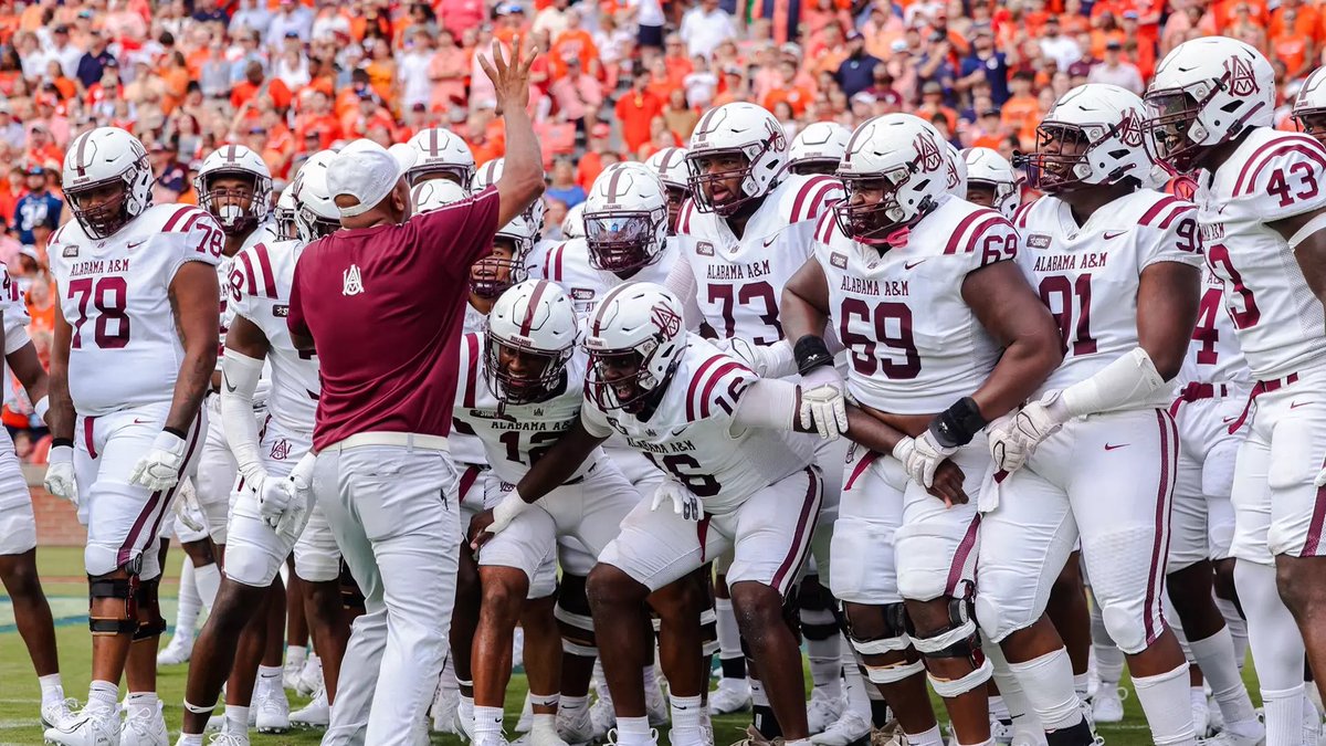 Syre Gilmore (@syreg23) on Twitter photo #AGTG After a great conversation with <a href="/CoachDT12/">Coach Taylor</a>, I am grateful my first D1 HBCU offer from the University of Alabama A&M‼️ #BDN🐶
<a href="/PrepRedzoneLA/">Prep Redzone Louisiana</a>
<a href="/LAvsAllYall/">Louisiana vs. All Y’all</a> #AGTG After a great conversation with <a href="/CoachDT12/">Coach Taylor</a>, I am grateful my first D1 HBCU offer from the University of Alabama A&M‼️ #BDN🐶
<a href="/PrepRedzoneLA/">Prep Redzone Louisiana</a>
<a href="/LAvsAllYall/">Louisiana vs. All Y’all</a>