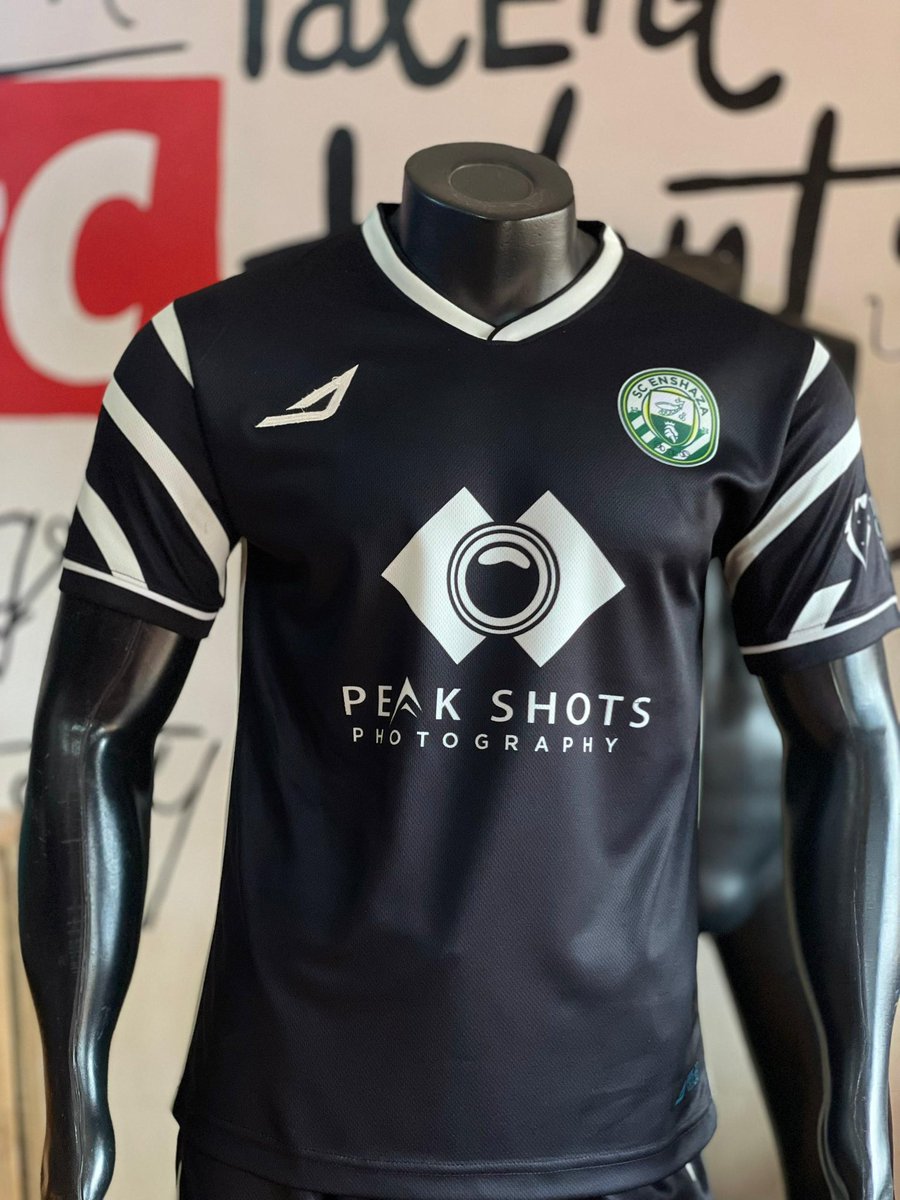 NLL News (@nllnews) on Twitter photo .<a href="/sc_enshaza/">SC ENSHAZA</a> has dropped yet another Masterpiece themed "Timeless editionโ
A kit made for special memories sponsored by <a href="/peakshots/">Peak Shots Photography</a>, <a href="/StepwiseEduc/">Stepwise Education</a> and <a href="/CreativeHub_Ug/">The Hub Tailored</a>
#NLLNews #NLLXV .<a href="/sc_enshaza/">SC ENSHAZA</a> has dropped yet another Masterpiece themed "Timeless editionโ
A kit made for special memories sponsored by <a href="/peakshots/">Peak Shots Photography</a>, <a href="/StepwiseEduc/">Stepwise Education</a> and <a href="/CreativeHub_Ug/">The Hub Tailored</a>
#NLLNews #NLLXV