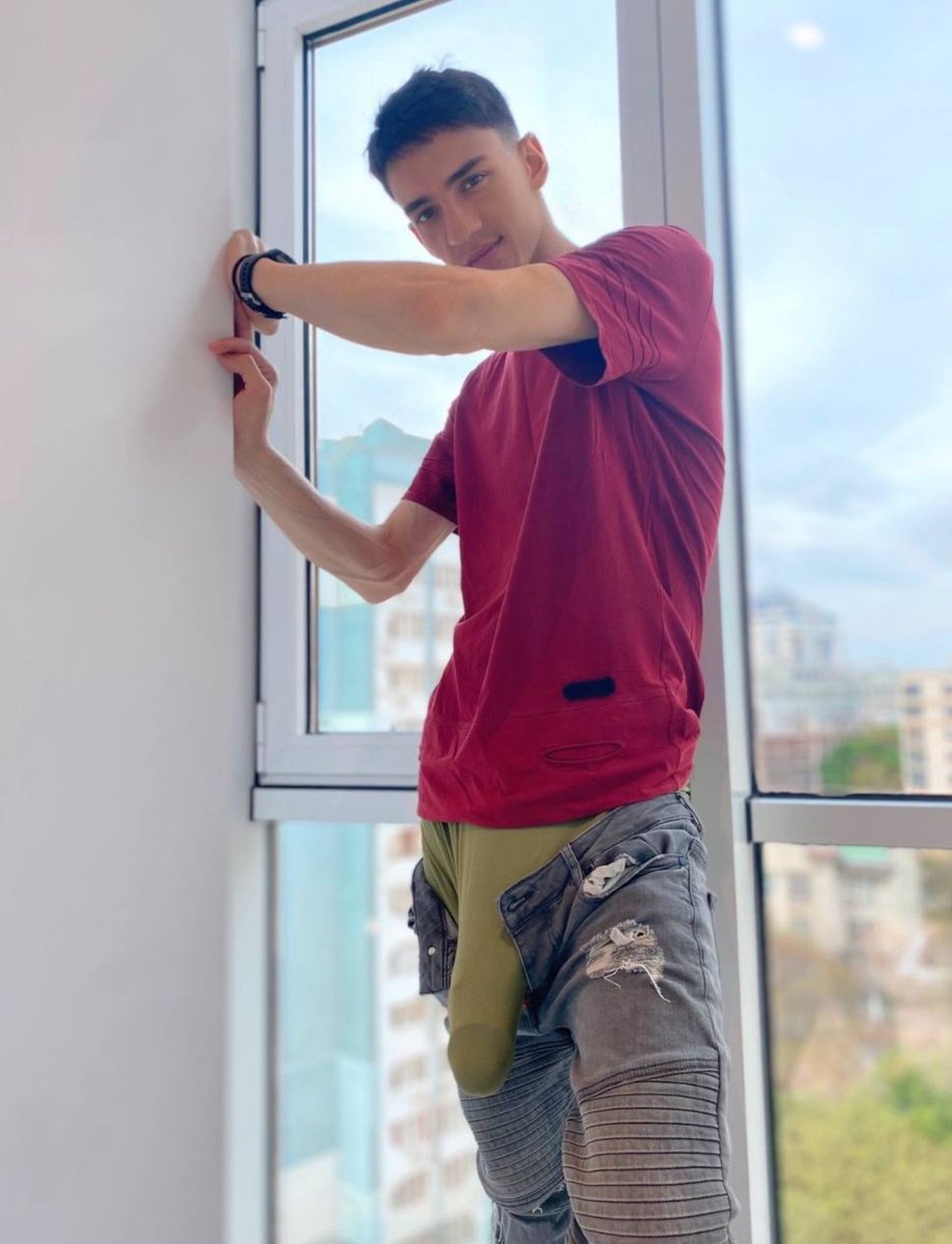 Alexander tweet media