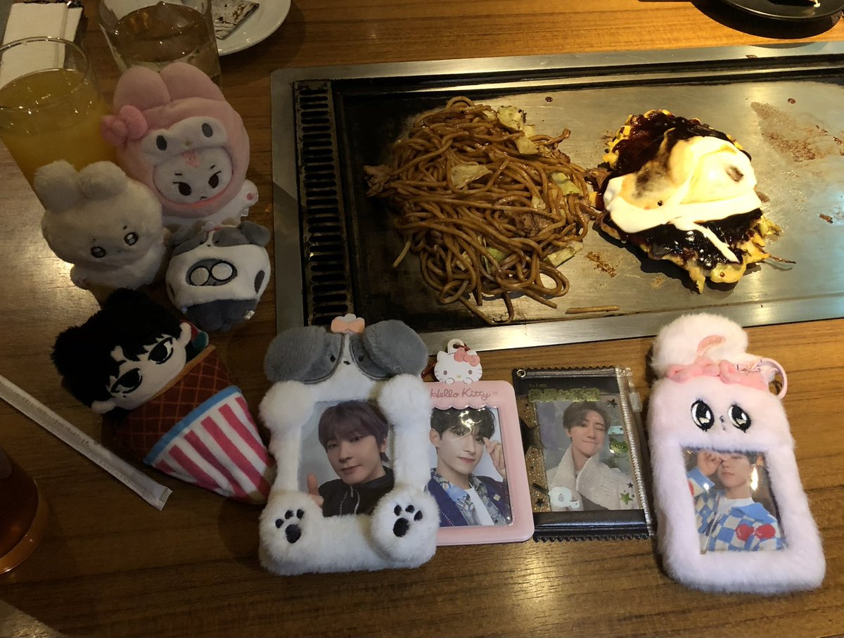 드디어 .. ! 언니를 만났당!💕
다음은 한국에서 보자  ◜ᯅ◝ ✨
교토 재밌게 놀다와~!

✩  <a href="/8dung_svt/">팔둥🎱</a> <a href="/_wnfj/">원프제 ⚯̫ಣ</a>  ✩