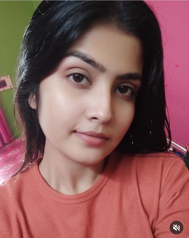 ebru1994565's tweet photo. मुझसे दिल या फील चाहिए ? https://t.co/Qhnj1Av6RR