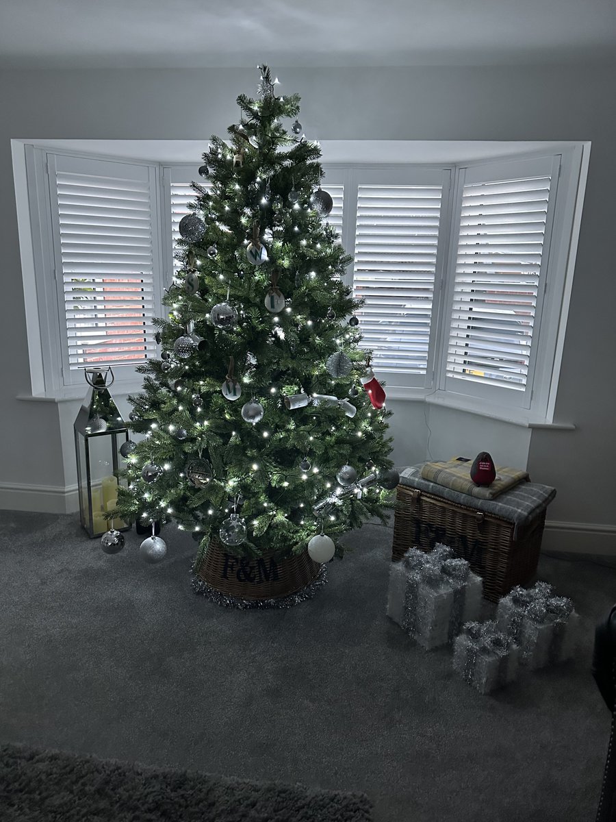 Willerbyltd's tweet photo. We love seeing your homes and holiday homes all dressed up for the festive season 🎄

Here are just a few of our favourites that we've been sent recently 💙 https://t.co/XzxxxeDrZj