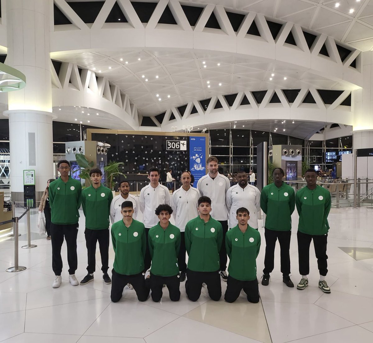 غادر المنتخب السعودي المدرسي لكرة السلة الى الصين للمشاركة في 
البطولة الثانية لكرة السلة ٣×٣ للمدارس الآسيوية في جمهورية الصين الشعبية خلال الفترة من 15 الى 22 ديسمبر 2024م