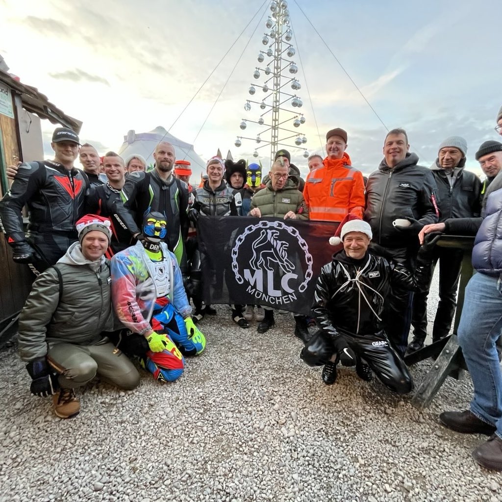 MLC Gearwalk über das Winter Tollwood

<a href="/MlcUnderground/">MLC-UnderGround</a>