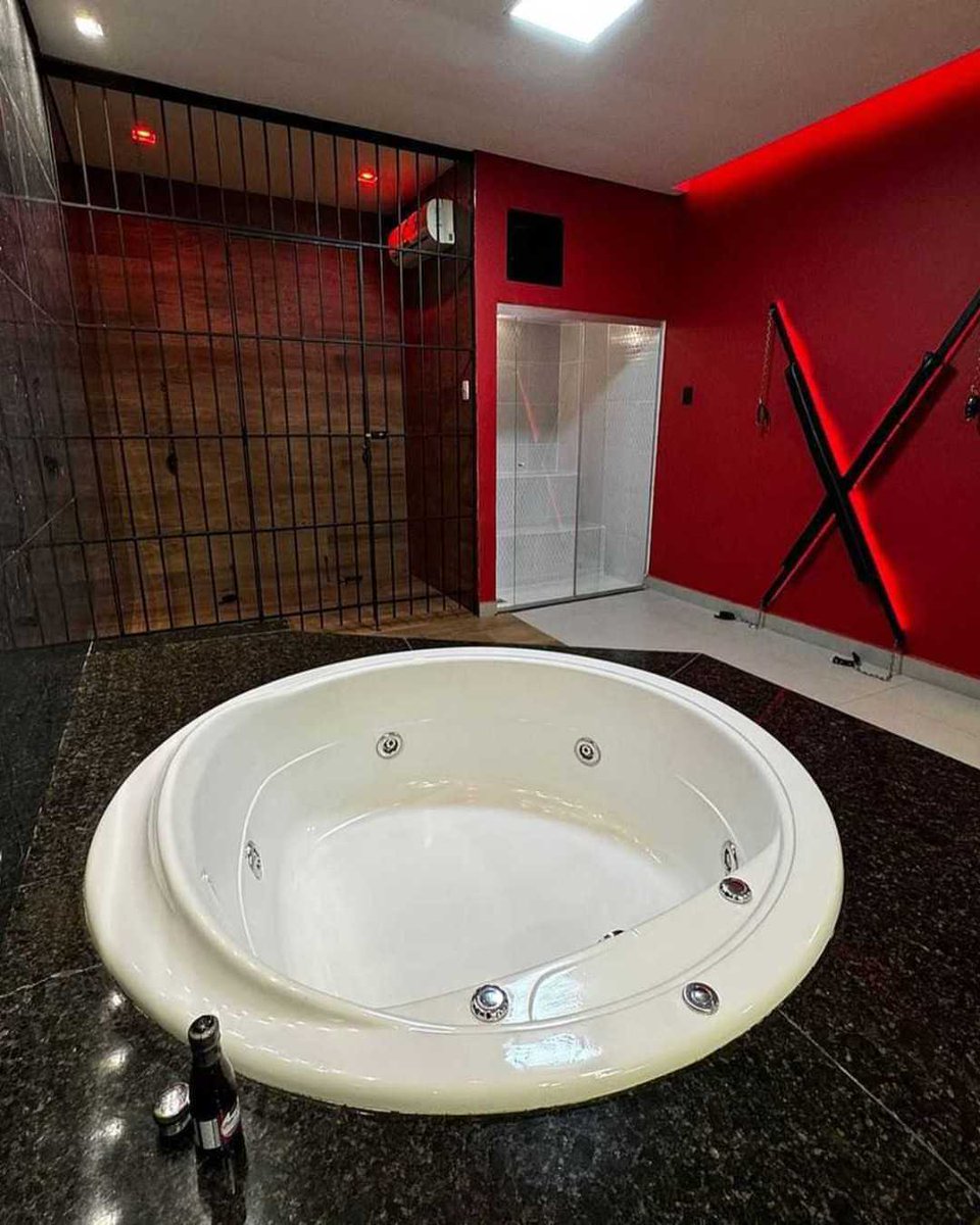 pasutri_bdsm's tweet image. Mau Bikin Event di Room Begini buat 3 Couple 2 Les/ bi , ada yg mau ikutan gak ?
sharing expensive cost yaaa...

#pasutriswinger #pasutribandung #pasutrijakarta #indobdsm #pasutribdsm #lesbijakarta #lesbibandung #lesbiindonesia #lesbisange #indibondage