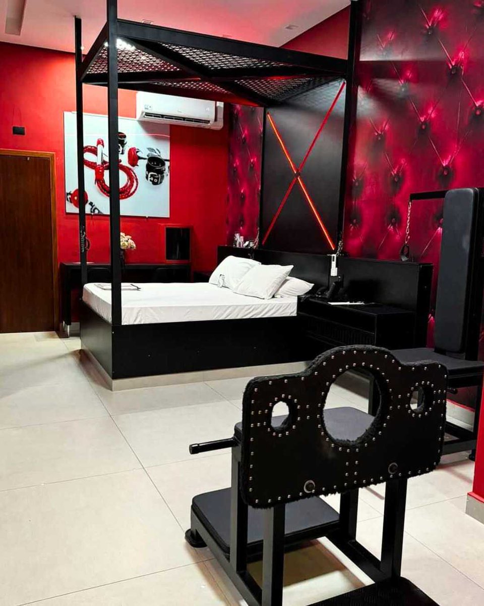 pasutri_bdsm's tweet image. Mau Bikin Event di Room Begini buat 3 Couple 2 Les/ bi , ada yg mau ikutan gak ?
sharing expensive cost yaaa...

#pasutriswinger #pasutribandung #pasutrijakarta #indobdsm #pasutribdsm #lesbijakarta #lesbibandung #lesbiindonesia #lesbisange #indibondage