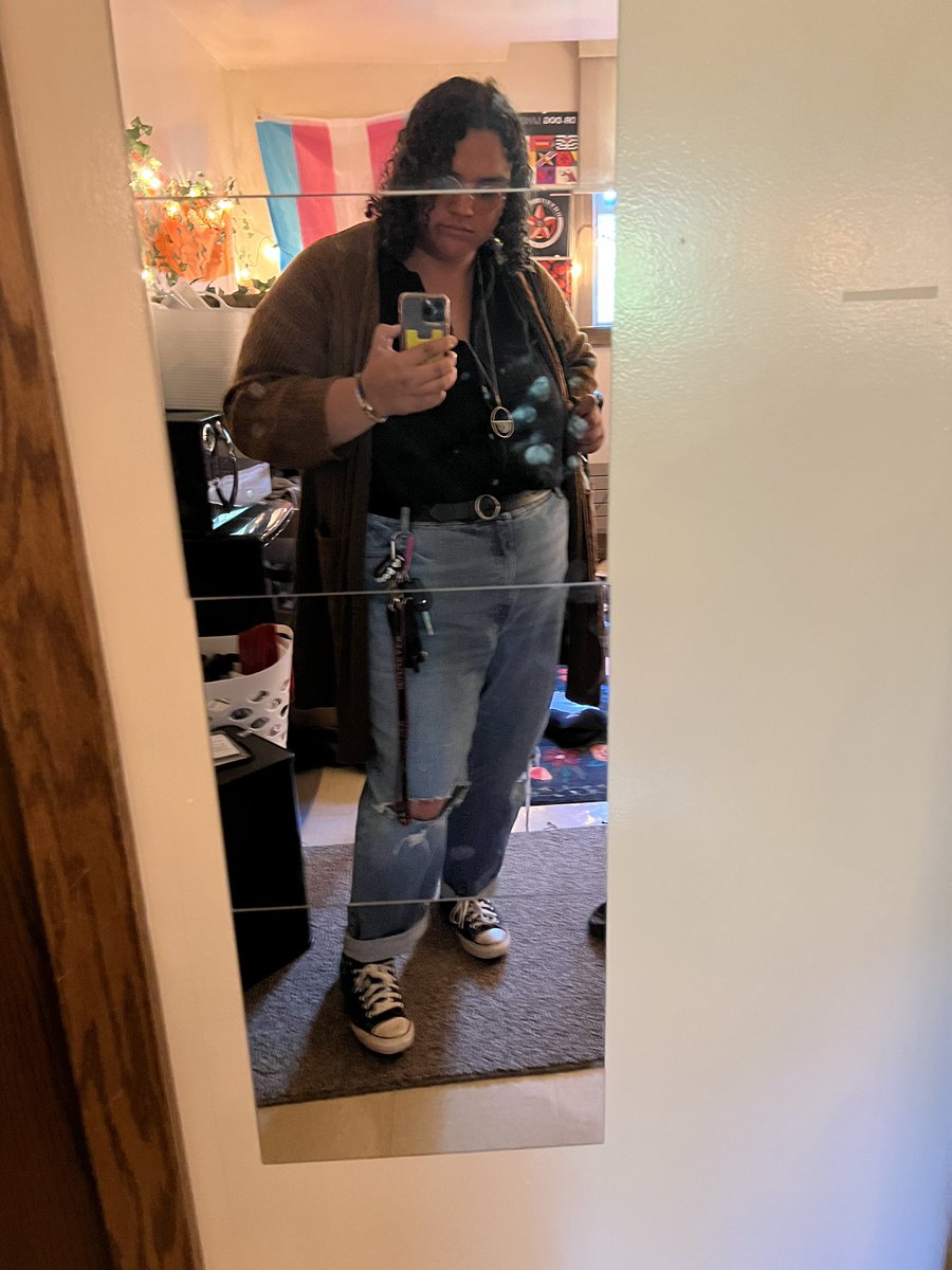 FOLLOW MY NEW ACC PLEASE @wuffghost tweet media