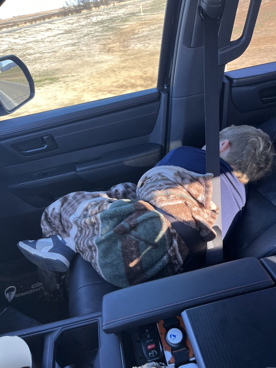 Trep10's tweet image. Theo’s first hunt.