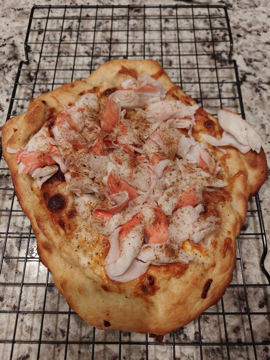 College football food fusion: Army Navy Week

What's more New York than pizza? What's more Maryland than crab?

Thus, an Old Bay crab pizza.

(I'm still learning how to shape dough)