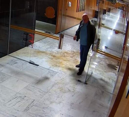 ricardors_of's tweet image. E esse general aqui, quando é que vai ser preso?