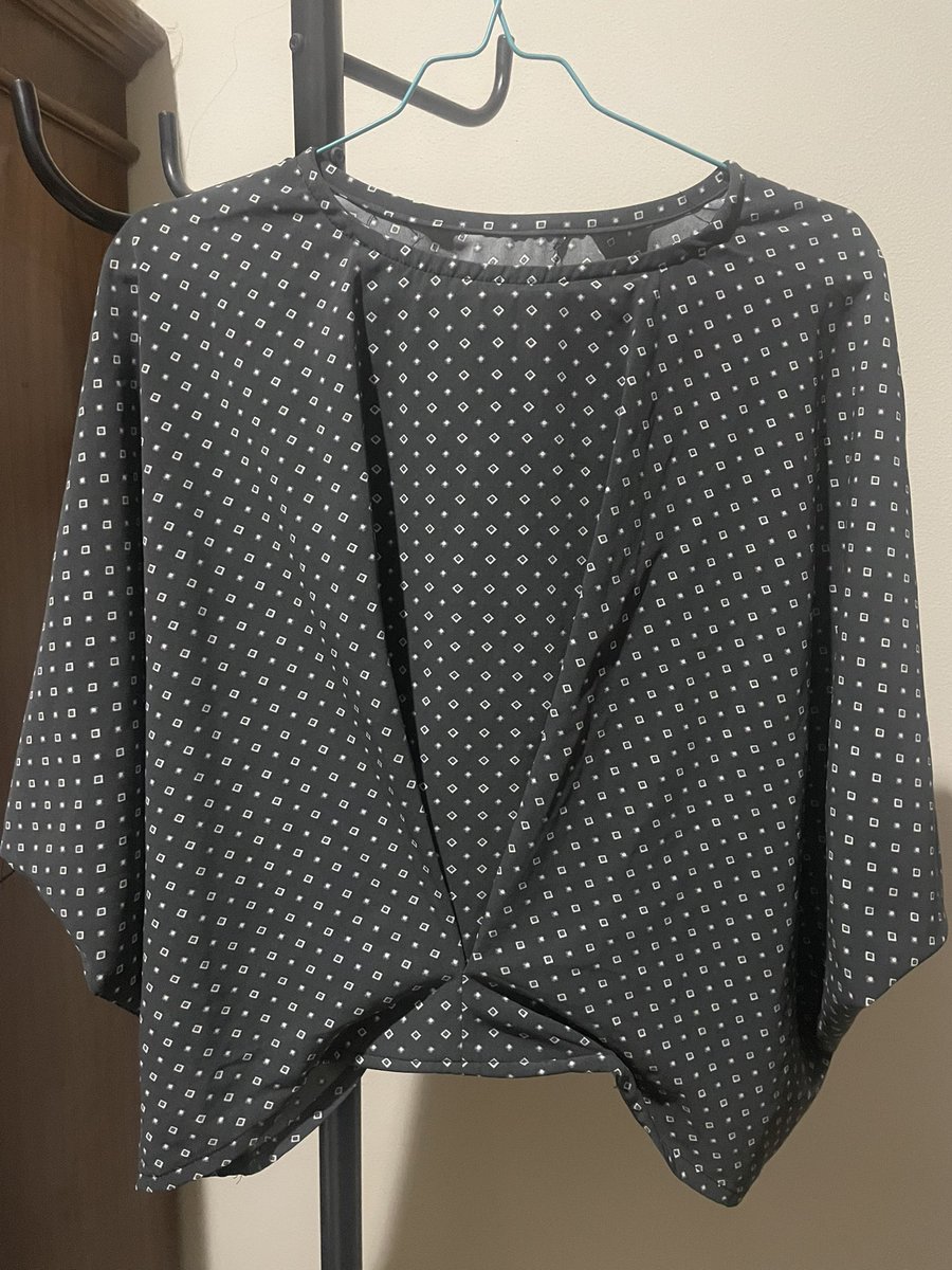 gulasemanis123's tweet photo. Blouse polkadot
All size
Rp 35.000 https://t.co/Jtq25Qvh2b