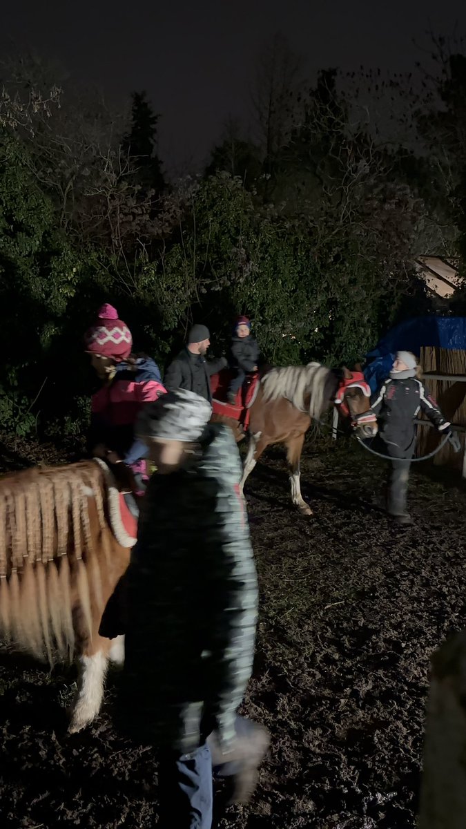 1892HILFT 💙🤍 tweet media