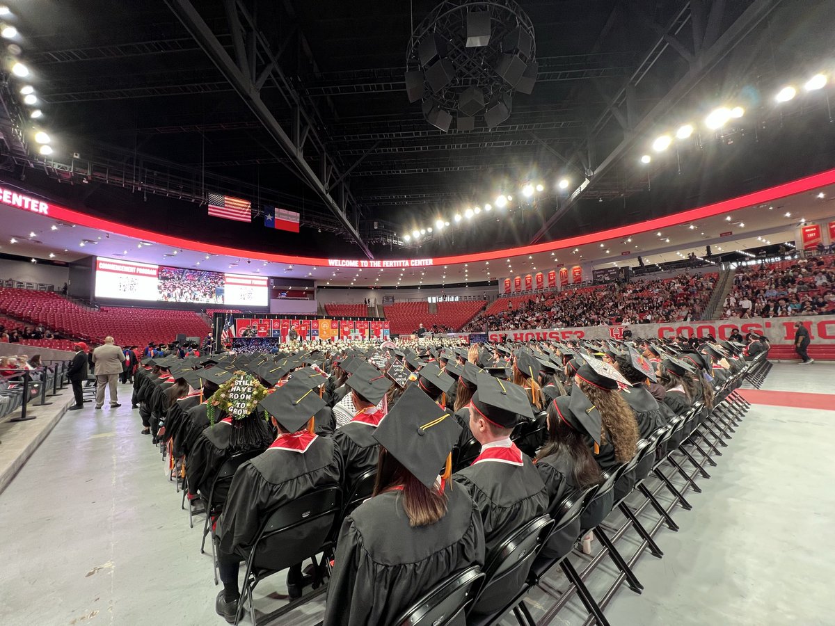 Congratulations to our Fall 2024 graduates!! We wish you the best of luck on your next adventure 🎓🐾

uh.edu/nsm/news-event…