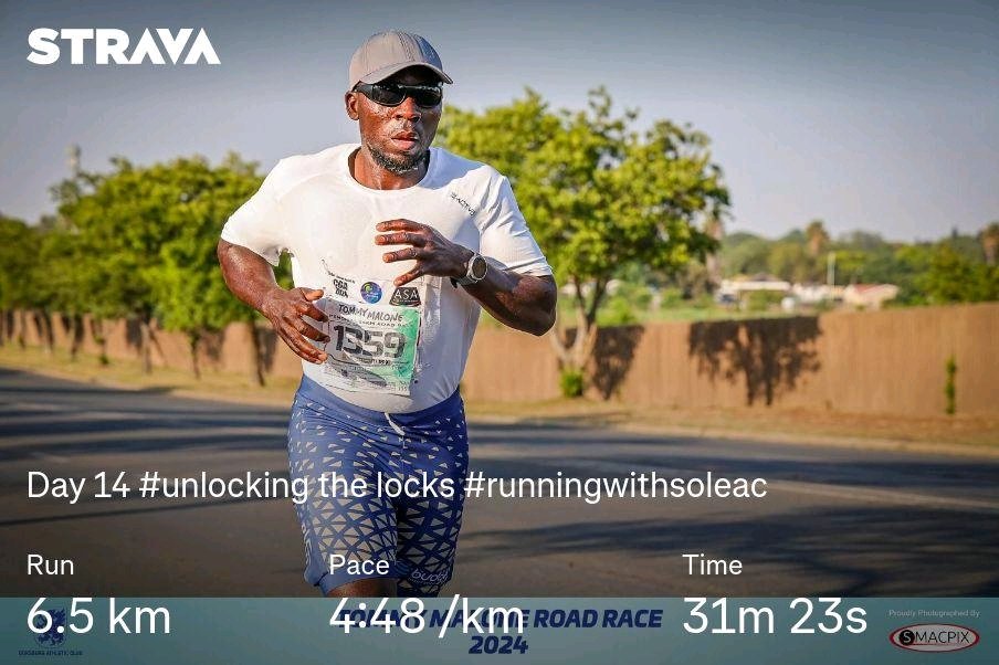 s_siraji's tweet photo. Sweet, short and easy #unlocking the locks #runningwithsoleac #runningforhope #TrapnLos #untilWerunagain #ipaintedmyrun @PaintFunRace @runningwithsoleac https://t.co/1OrD6PBP2M
