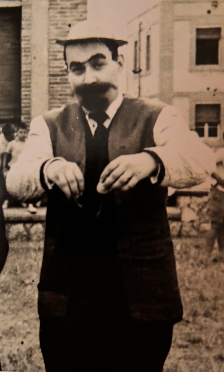 magdvd000's tweet image. Ens ha deixat un tascaman i mag , BOPASA

Trobaré a faltar allò de ,”  nen , això que fas és increïble” 

Mil gràcies per deixar-me compartir estones amb vostè.

Sempre serà als meus bonics records

Reposi en pau 

 #boadapregoner