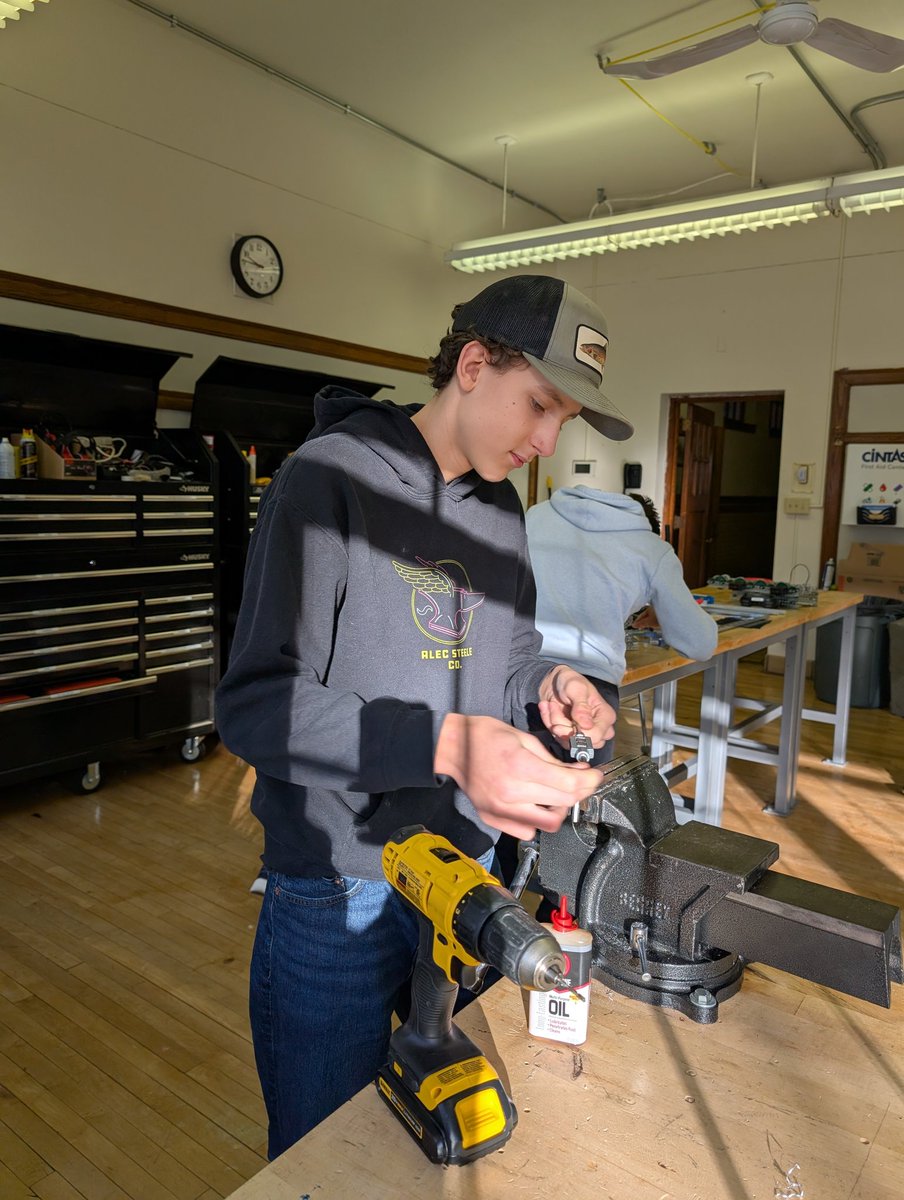RRHS Robotics tweet media