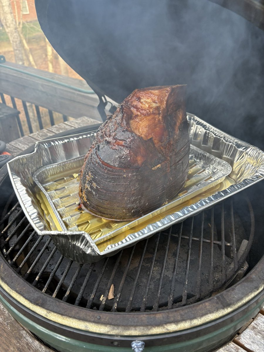 THE BBQ REVIEW tweet media