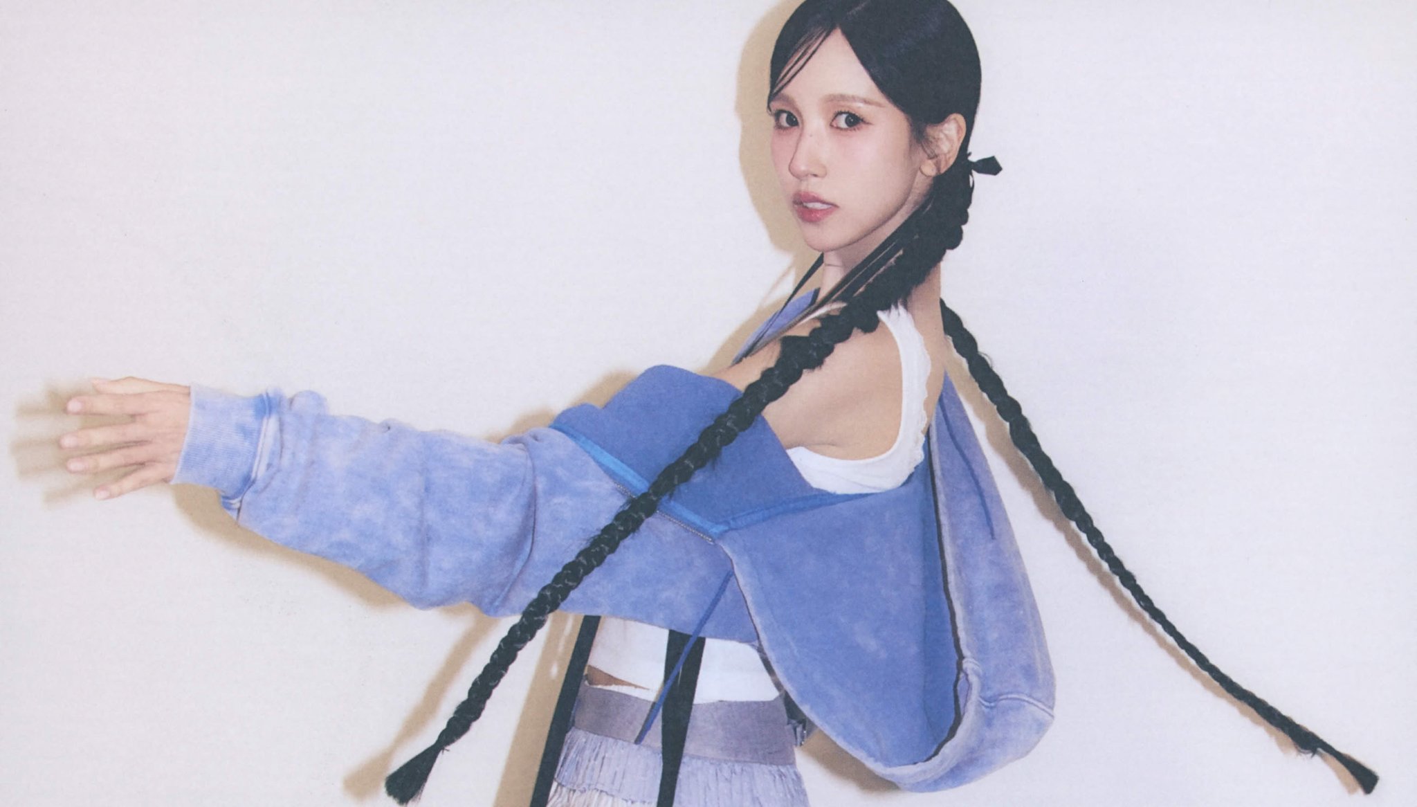 TWICE MINA 直筆サイン入りチェキ2024 HAUTE COUTURE MISAMO TWICE ミナ 直筆サイン入りチェキ『Masterpiece』 - メルカリ