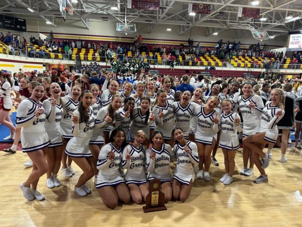 BGHSPurplesNews's tweet image. Good luck @BGHS_Cheer as they compete for a state championship today! Go Purples!