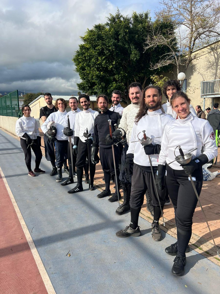 Foto de grupo en @elartedelaespada #Algeciras #AEEA #EMFR #VerdaderaDestreza #Esgrima #fencing #hema #esgrimahistórica #escrimeancienne #historicalfencing #Destreza